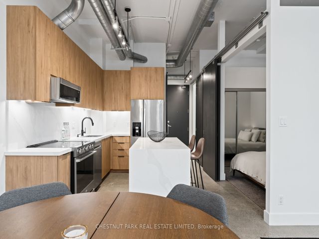 311 - 188 Eglinton Ave E