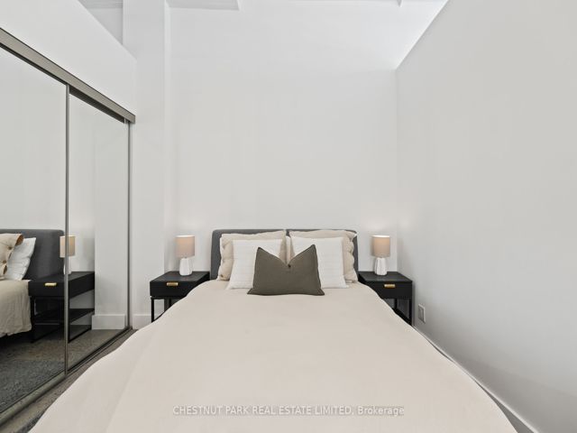 311 - 188 Eglinton Ave E