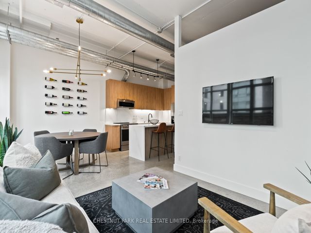 311 - 188 Eglinton Ave E