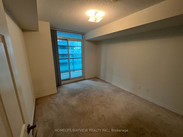 2707 - 19 Grand Trunk Cres