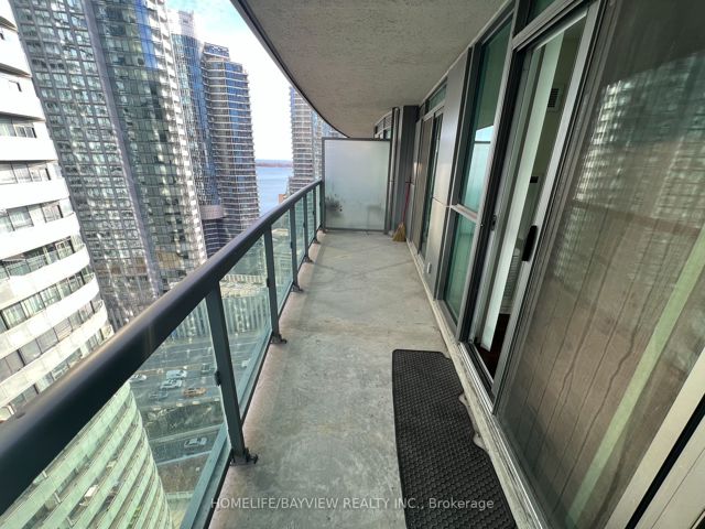 2707 - 19 Grand Trunk Cres