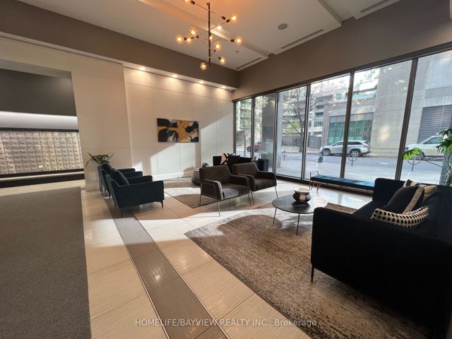 2707 - 19 Grand Trunk Cres