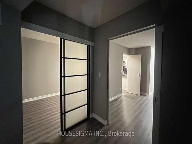2703 - 210 Victoria St