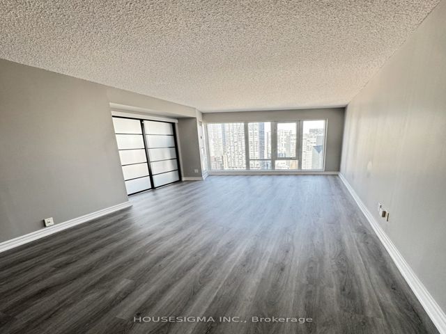 2703 - 210 Victoria St