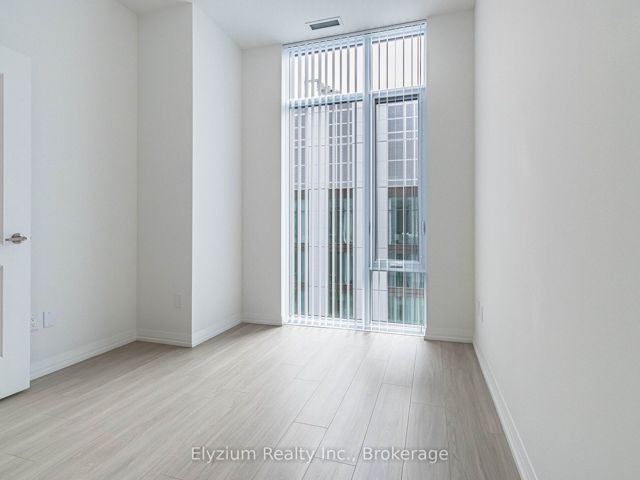 GPH23 - 28 Widmer St