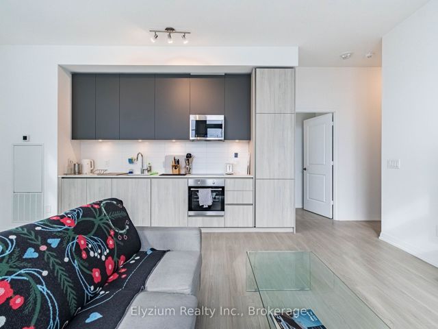 GPH23 - 28 Widmer St