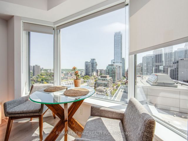 1705 - 155 Yorkville Ave W