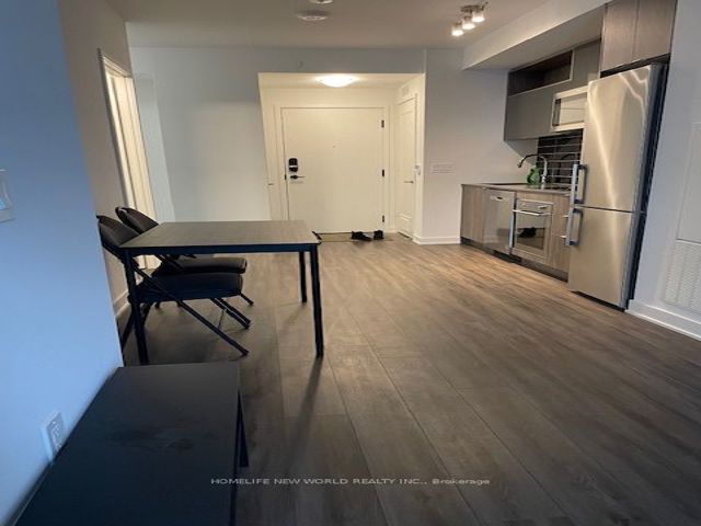 627 - 60 Princess St