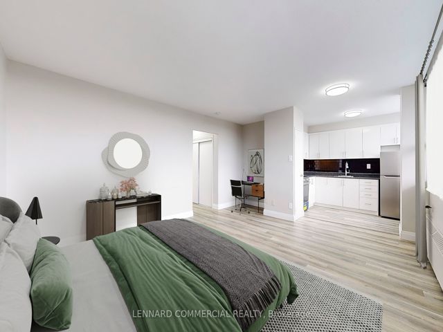 707 - 345 Merton St