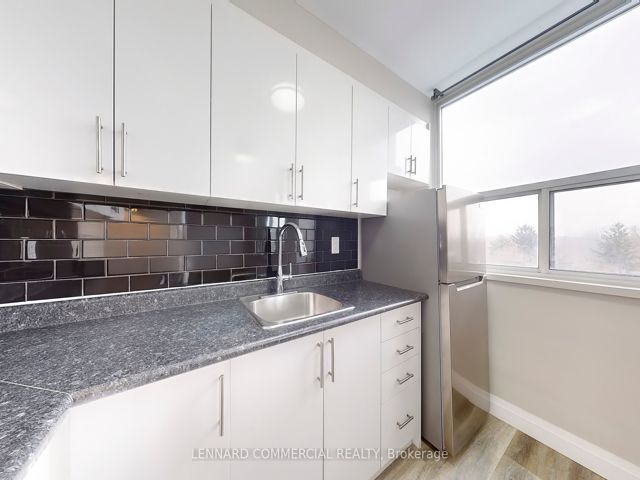 707 - 345 Merton St
