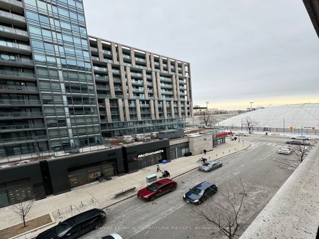 507 - 20 Joe Shuster Way