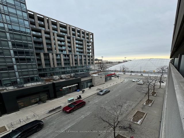 507 - 20 Joe Shuster Way