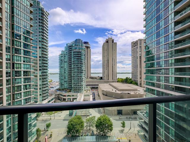1209 - 18 Harbour St