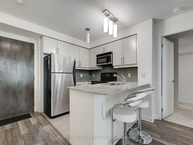 1209 - 18 Harbour St