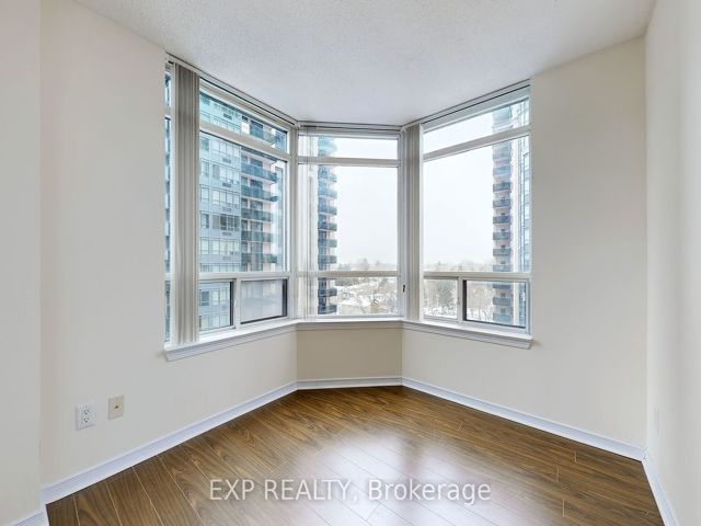 1105 - 155 Beecroft Rd