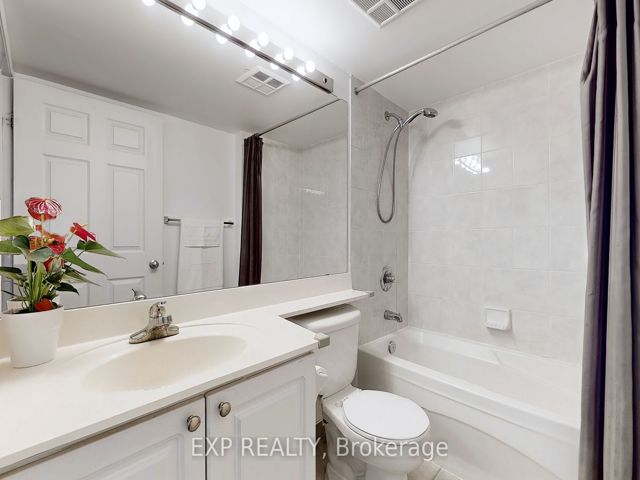 1105 - 155 Beecroft Rd