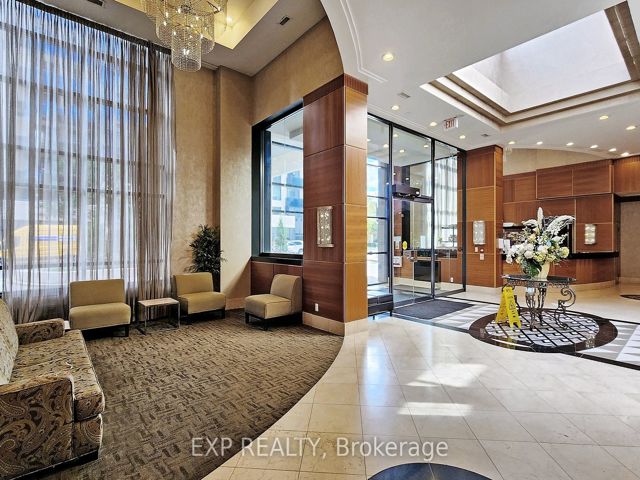 1105 - 155 Beecroft Rd