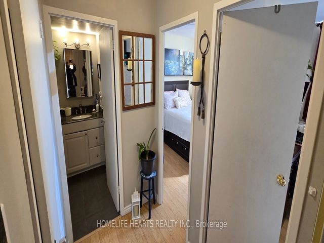 1707 - 1360 York Mills Rd