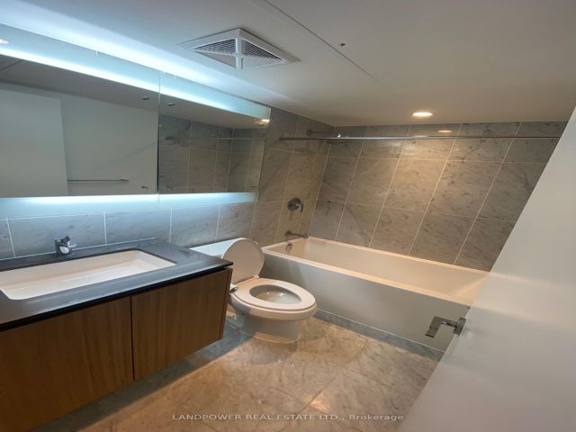 1708 - 80 Queens Wharf Rd