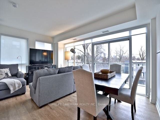 303 - 223 St Clair Ave W
