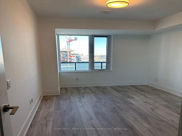 1416 - 480 Front St W