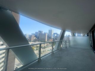 3213 - 234 Simcoe St