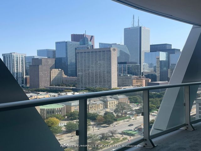 3213 - 234 Simcoe St