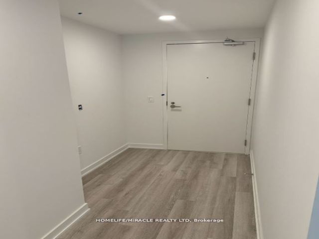 3213 - 234 Simcoe St