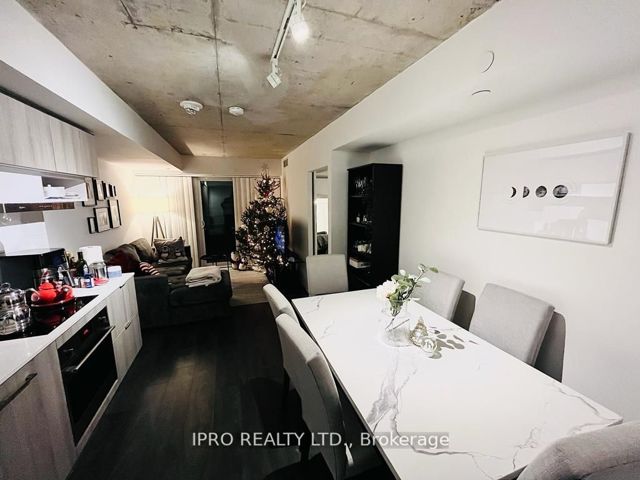 802 - 5 Soudan Ave