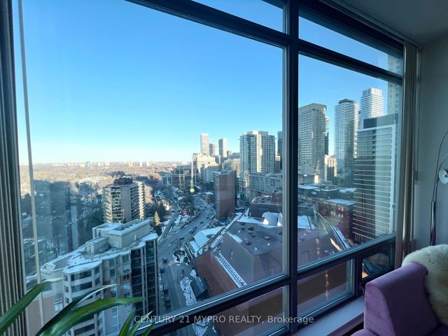 2109 - 18 Yorkville Ave