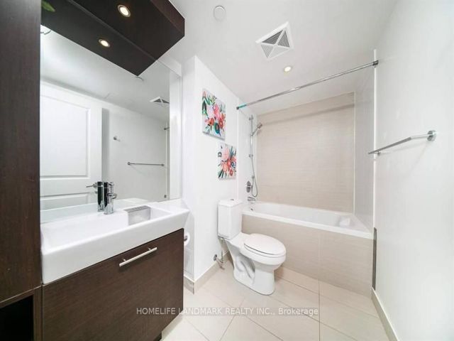 3116 - 386 Yonge St