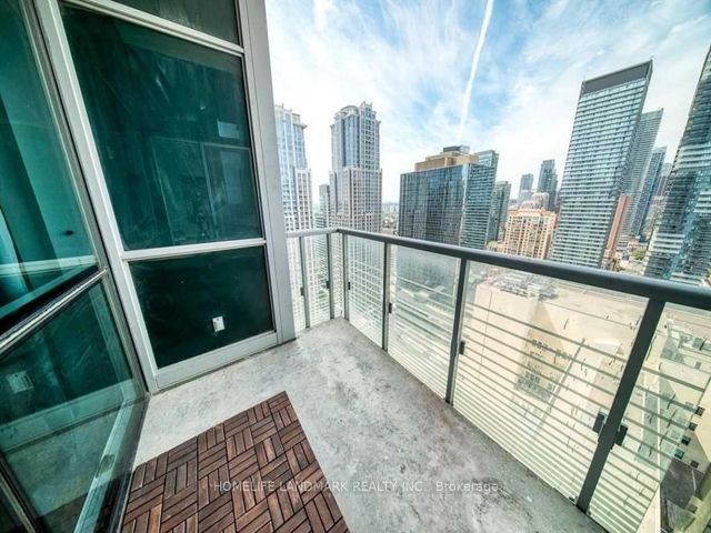 3116 - 386 Yonge St