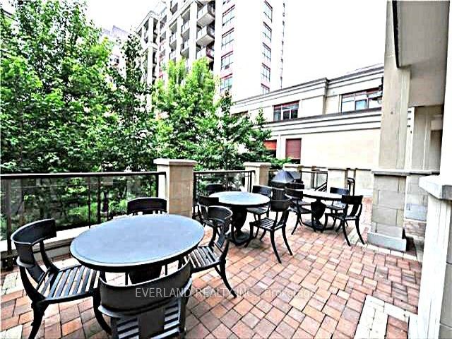 804 - 23 Rean Dr