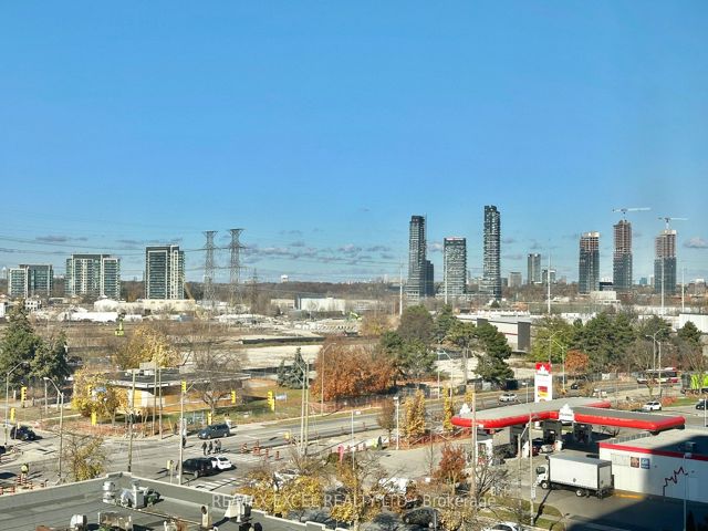 708 - 21 Overlea Blvd