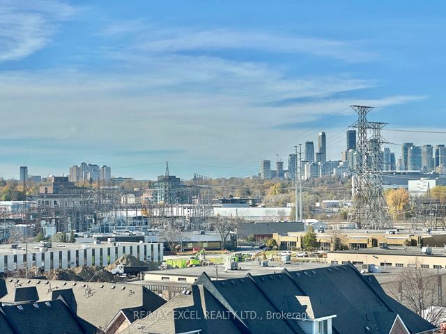 708 - 21 Overlea Blvd