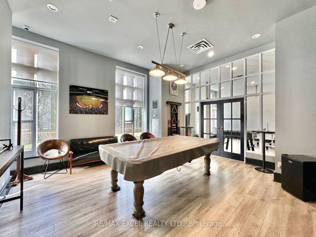 708 - 21 Overlea Blvd
