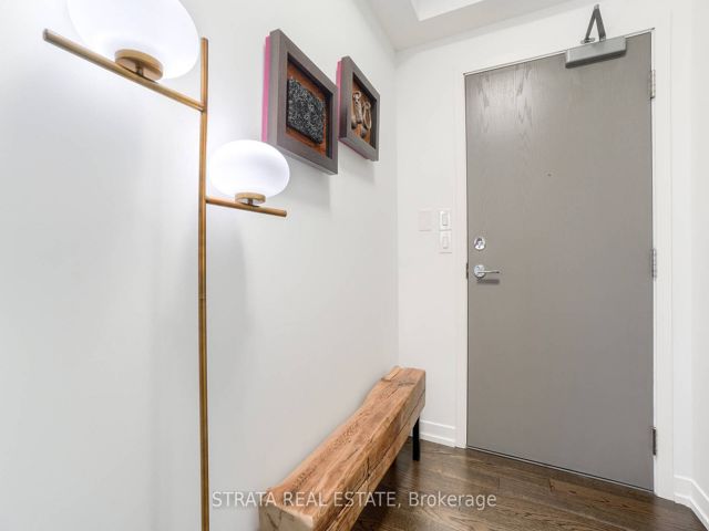 4202 - 21 Widmer Ave