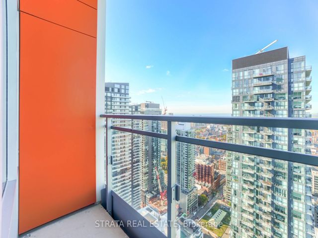 4202 - 21 Widmer Ave