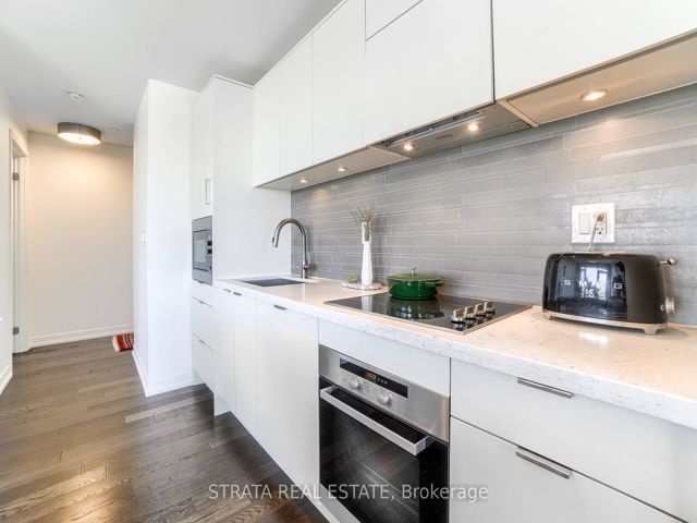4202 - 21 Widmer Ave