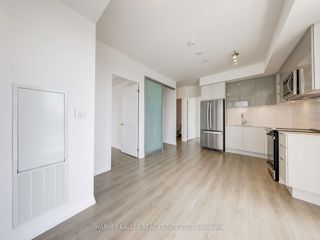 1909 - 25 Holly St