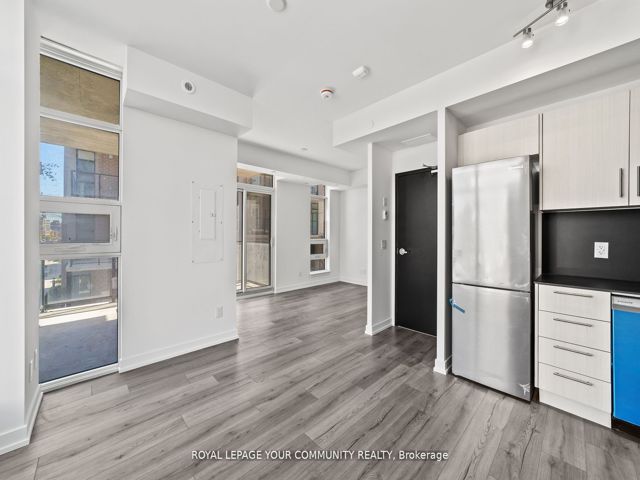 2nd - 11-851 Sheppard Ave W