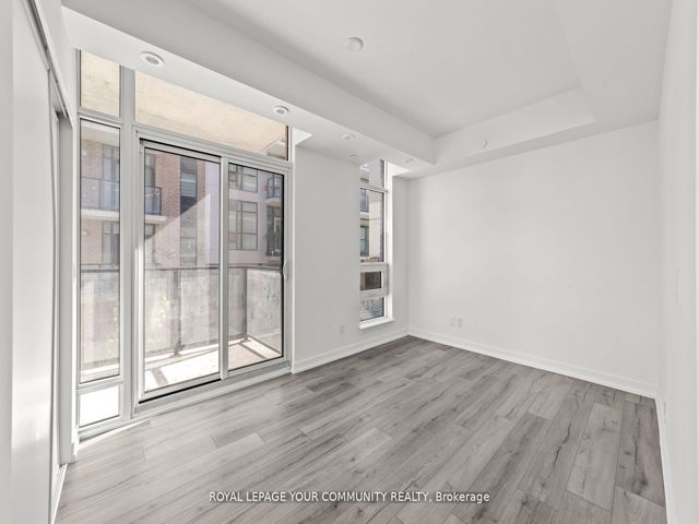 2nd - 11-851 Sheppard Ave W