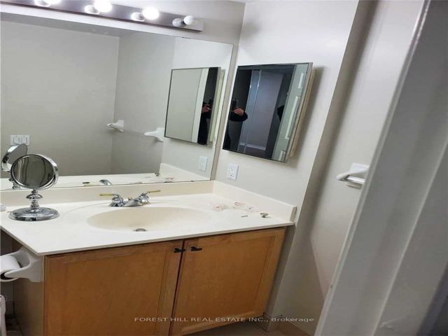 812 - 8 Covington Rd