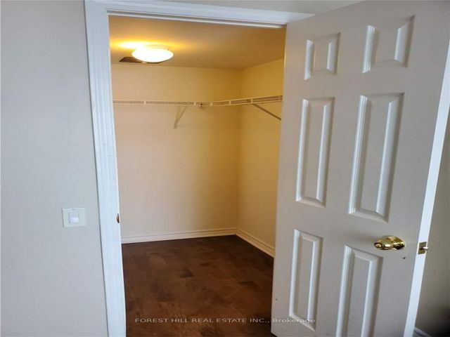 812 - 8 Covington Rd