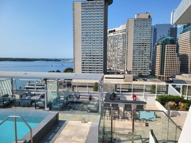 1302 - 15 Queens Quay E
