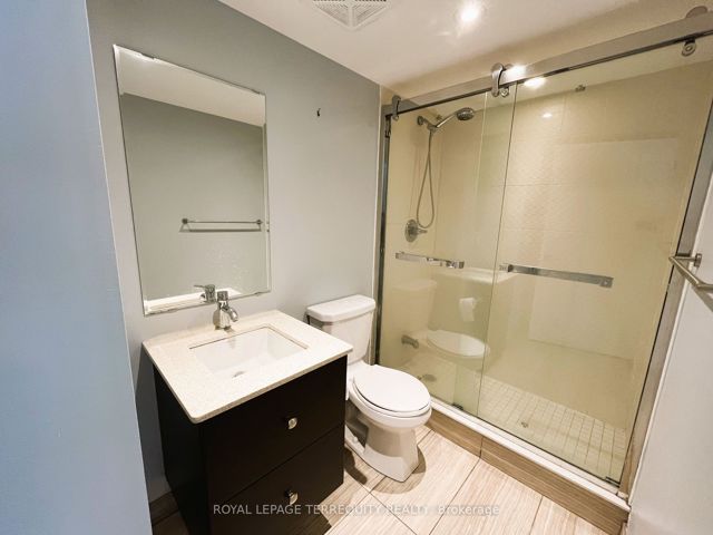 E318 - 555 Wilson Ave
