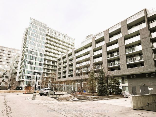 E318 - 555 Wilson Ave