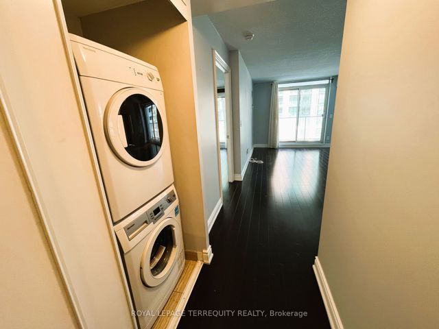 E318 - 555 Wilson Ave
