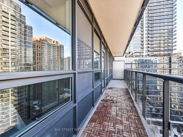 1507 - 2 Anndale Dr