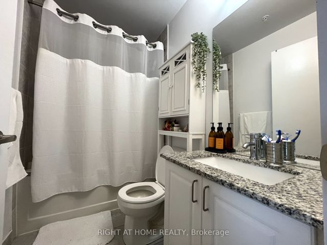613 - 7 Kenaston Ave